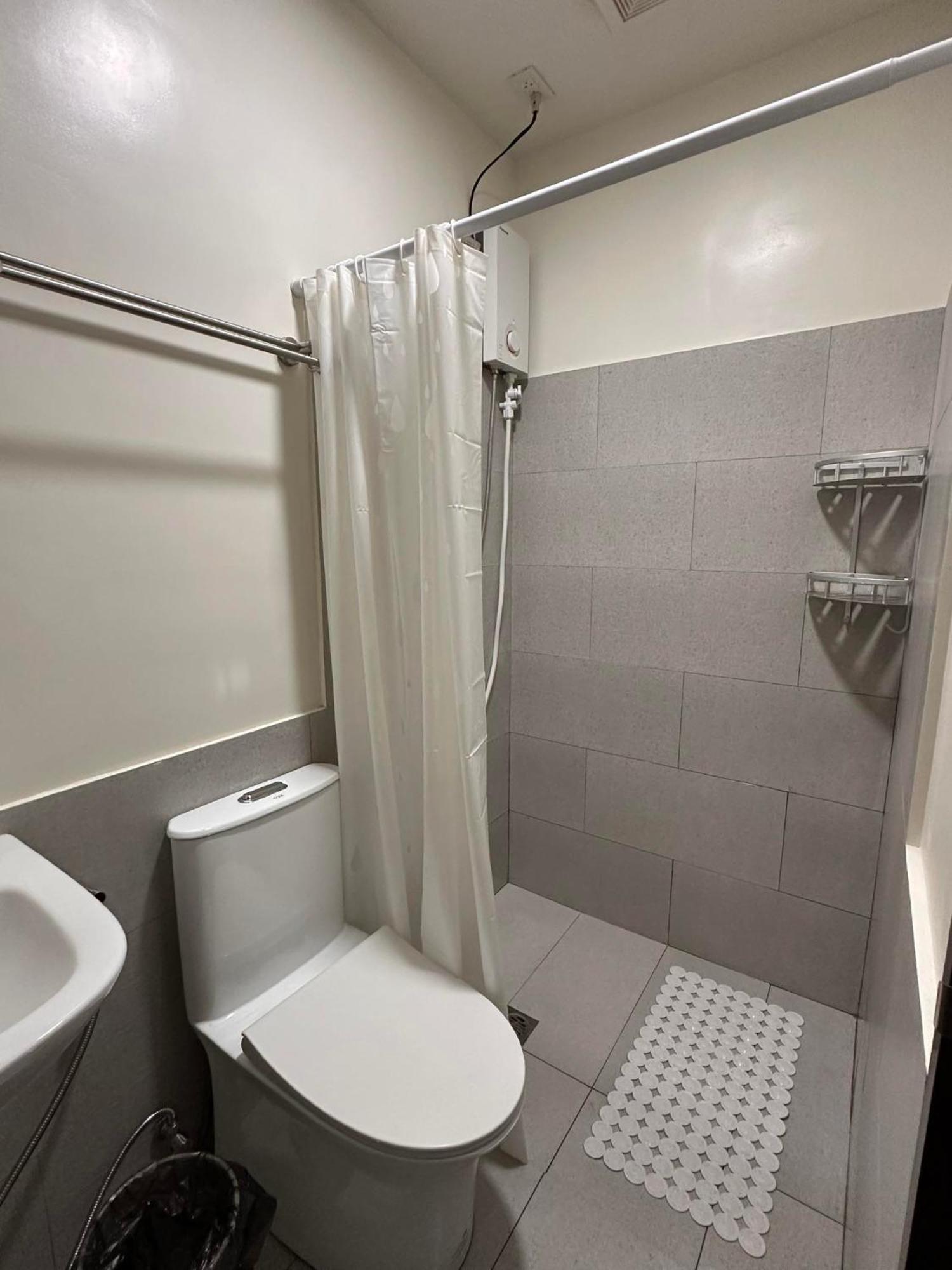 Aparthotel Cozy Couple's Getaway - The Median