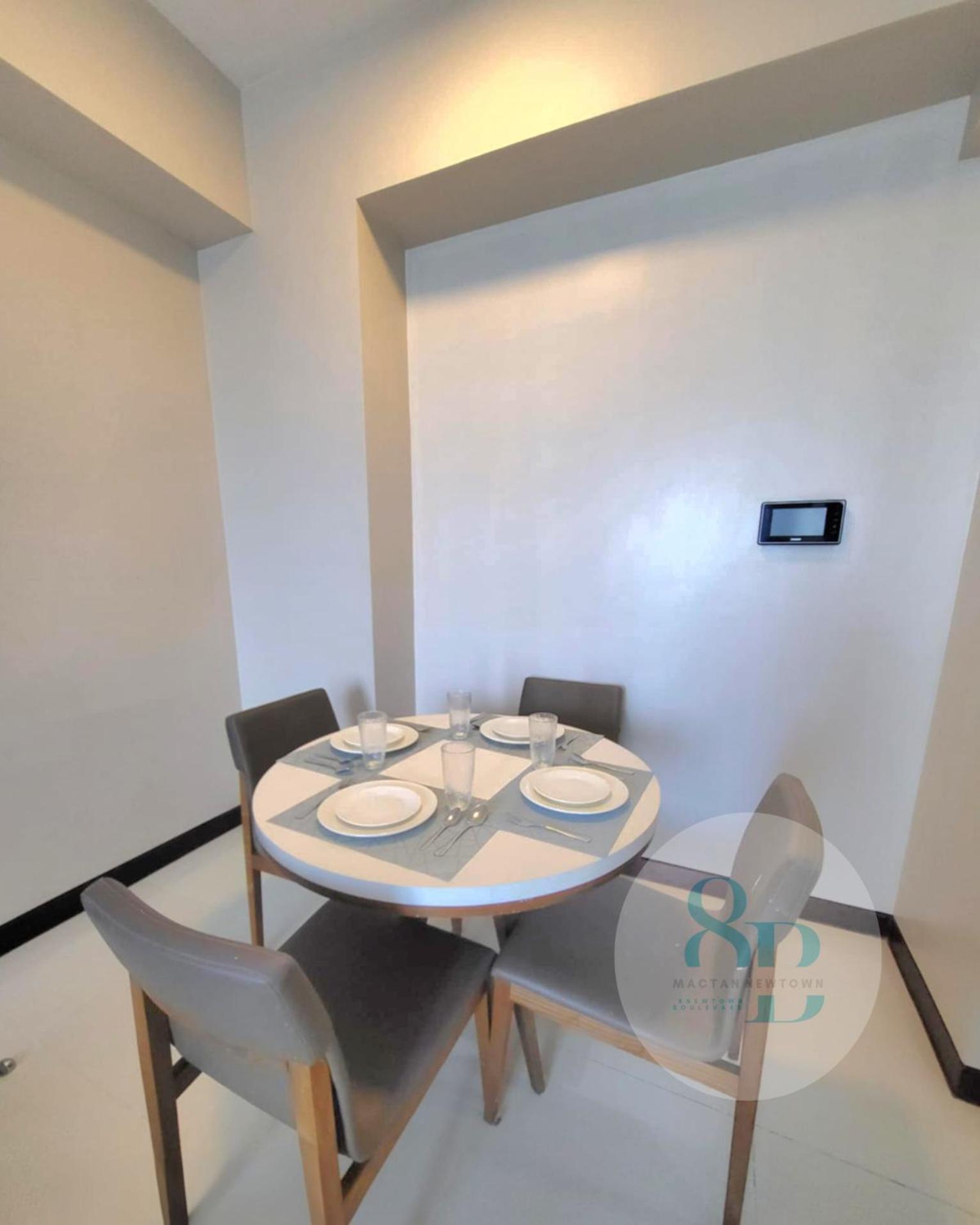 Mactan Newtown 8newtown Boulevard Rm6 Aparthotel Lapu-Lapu City