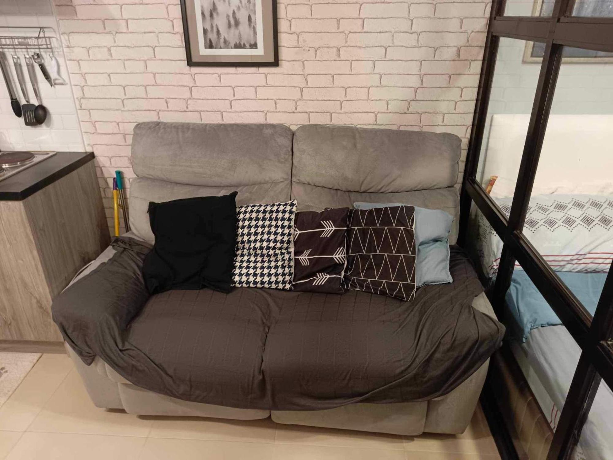 Apartment Avida Riala T3 5f W Pool Smart Tv Wifi Seat Recliner In It Park Cebu