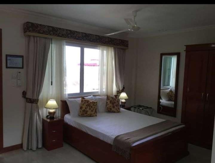 Ocean Breeze Resort