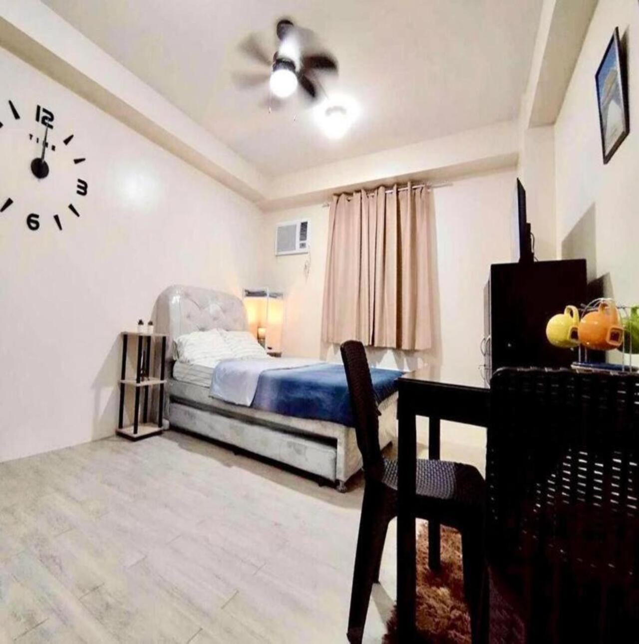 Apartment Staycation Unit With Pool Access