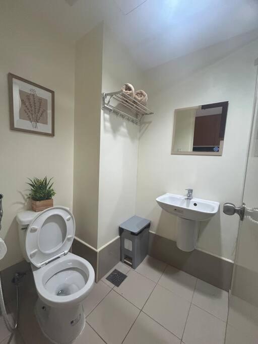 Family - Migas Haven At Sunvida Tower Apartment Cebu