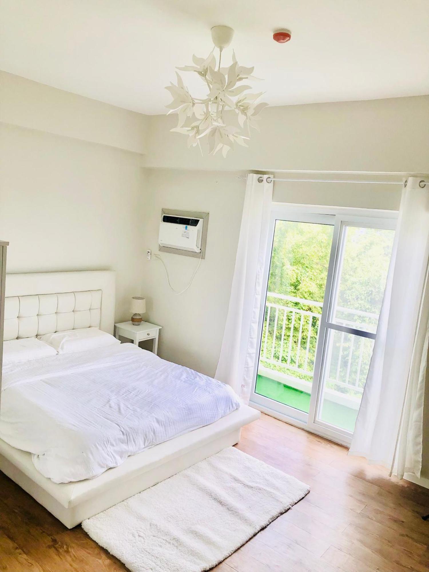 Cozy And Sunny Near To Mactan Cebu International Airport - Amani Grand & Residences Apartment