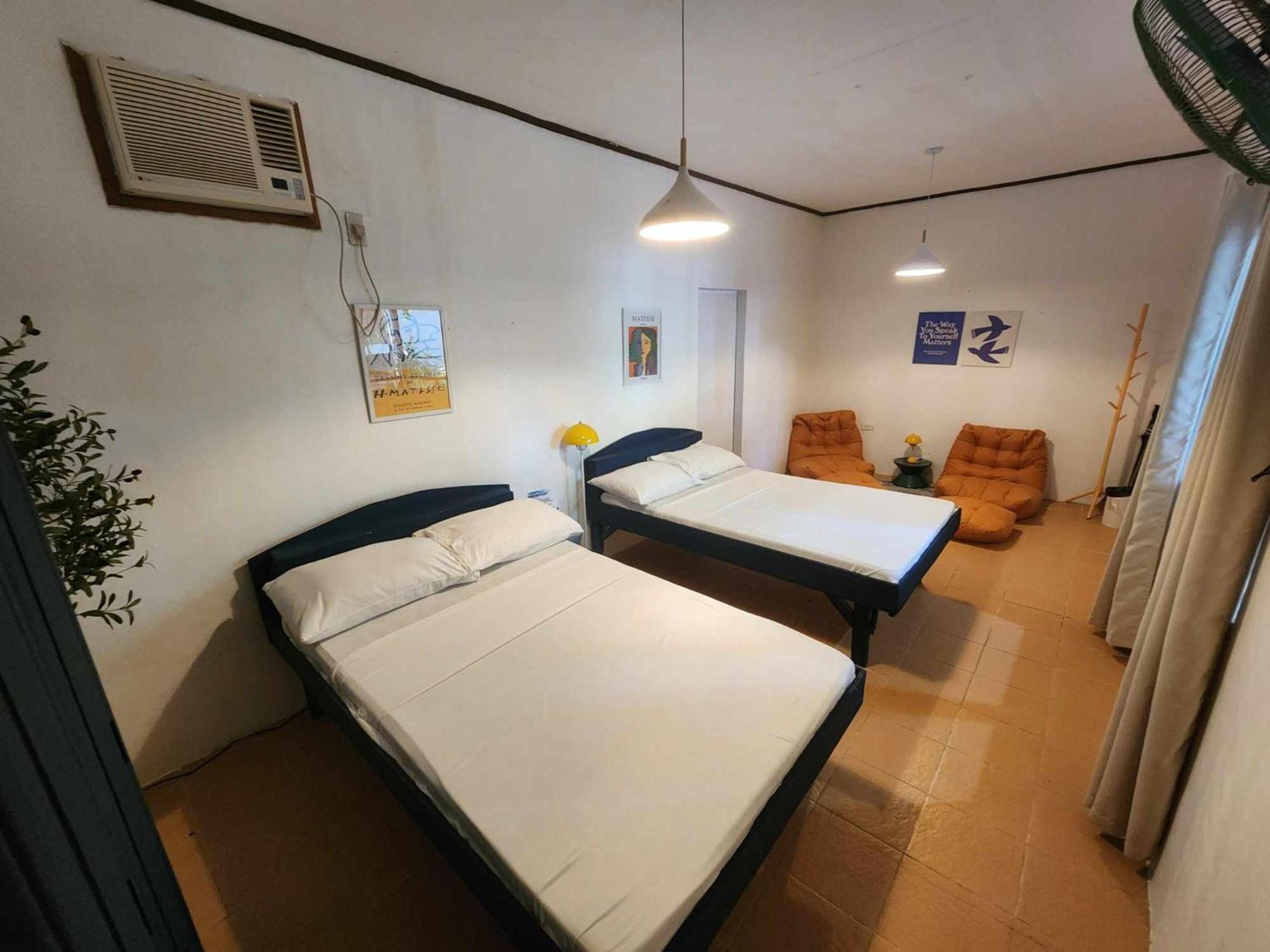 The Shark's Tail Dive Resort Logon