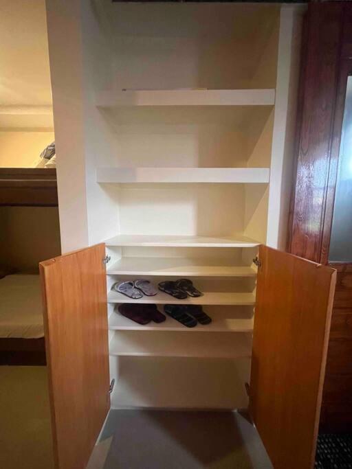 Apartment In Mactan, Cebu Rm 202