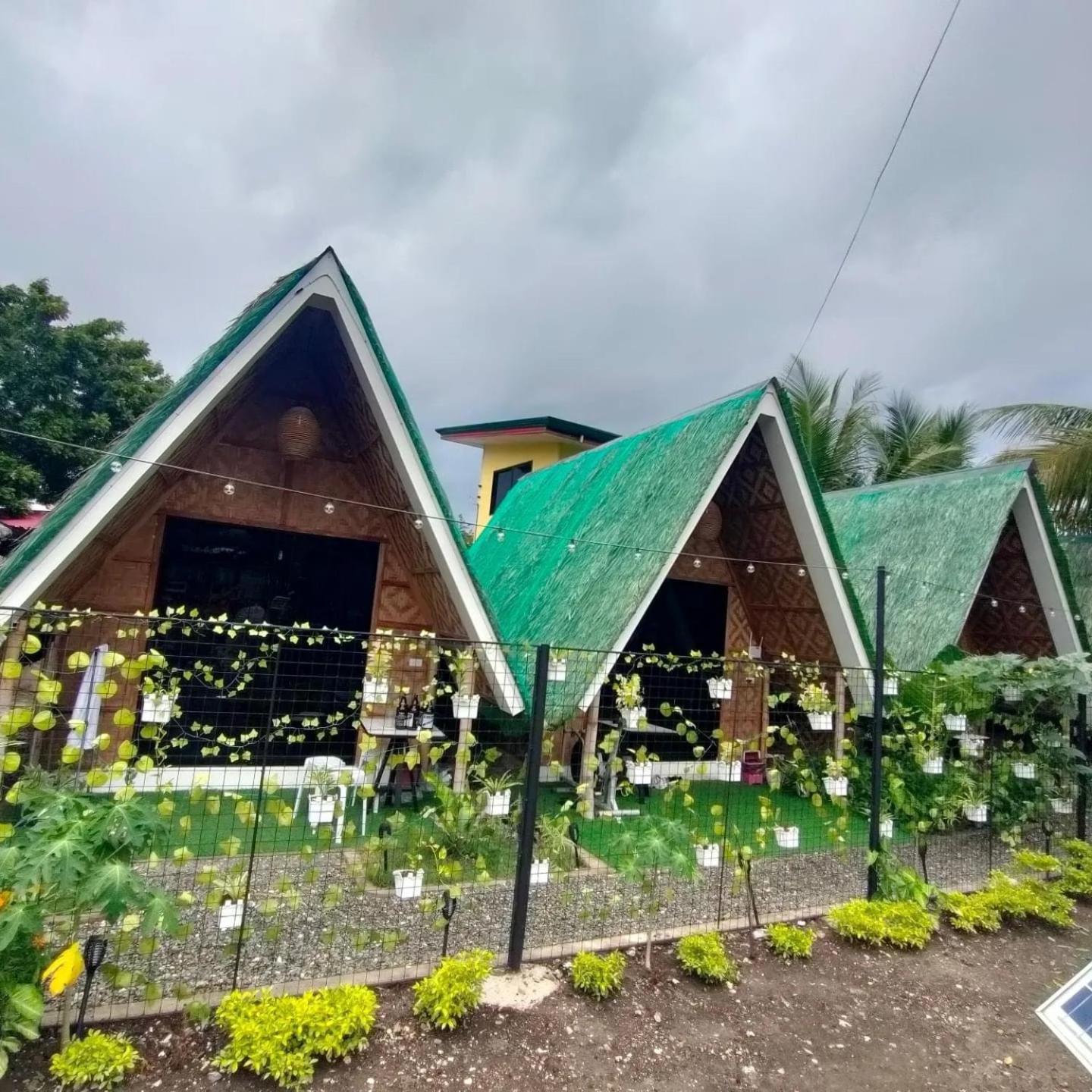 Lovi Panagsama Chalet *