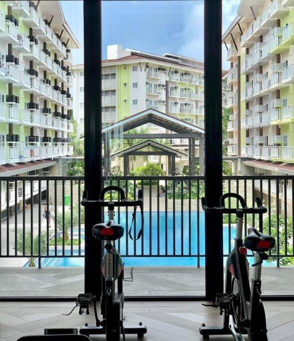 Pool View 333b At Amani Grand Near Mactan Cebu Airport