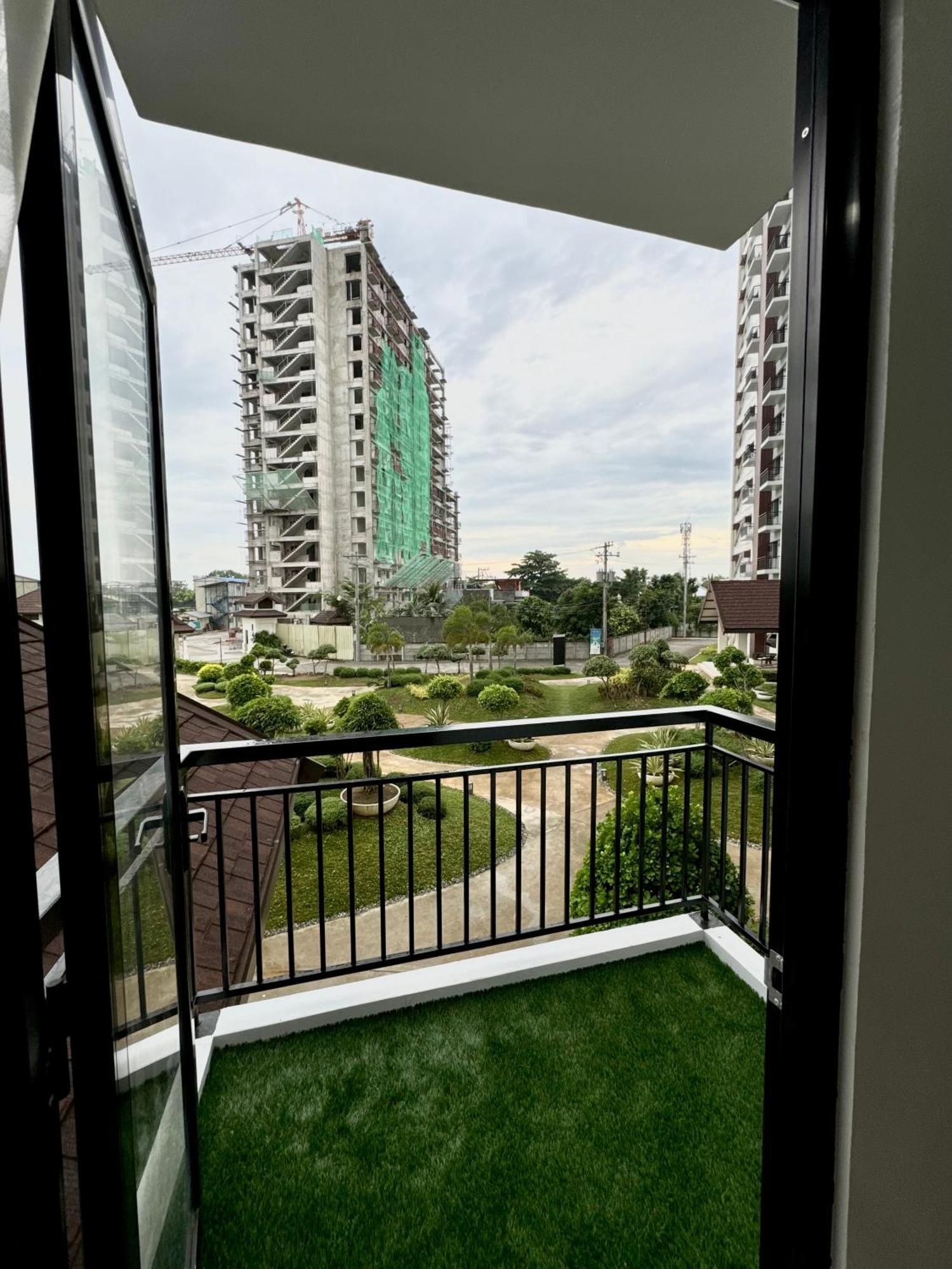 Royal Oceancrest Mactan - Type Unit 0215b *