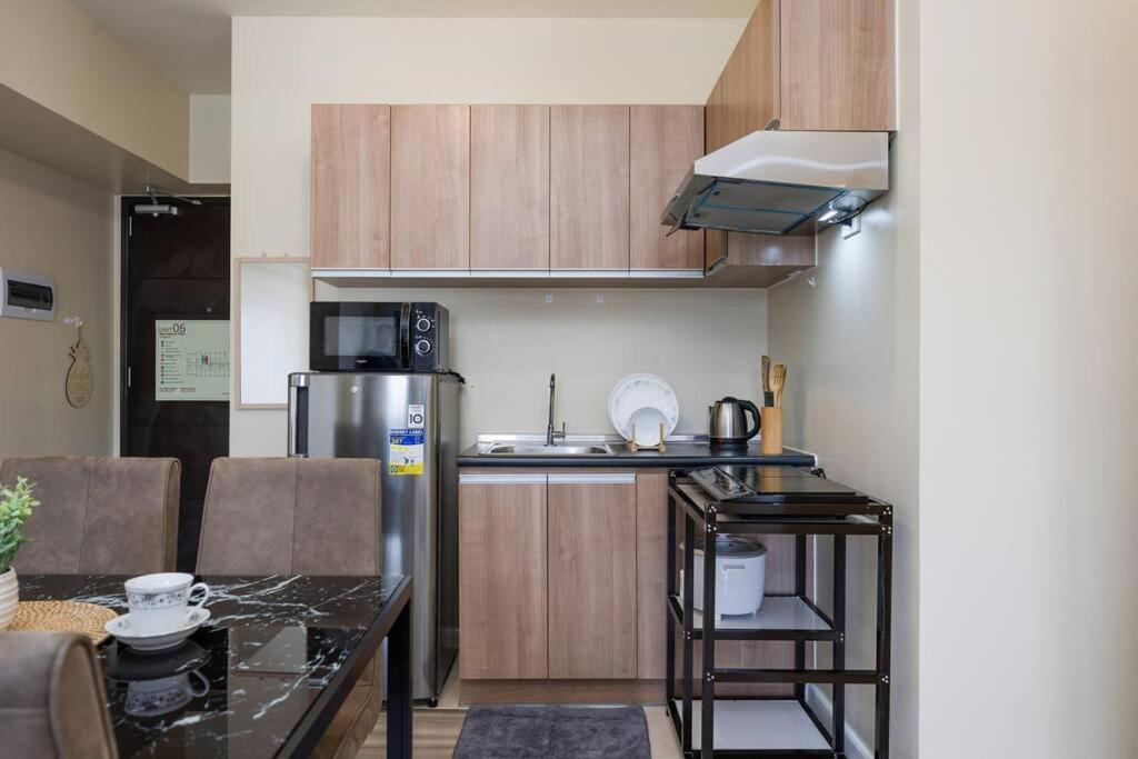 Apartment Furnished 2-bedroom In Avida Towers Riala, It Park With Fast Wifi, Netflix, Pool And *