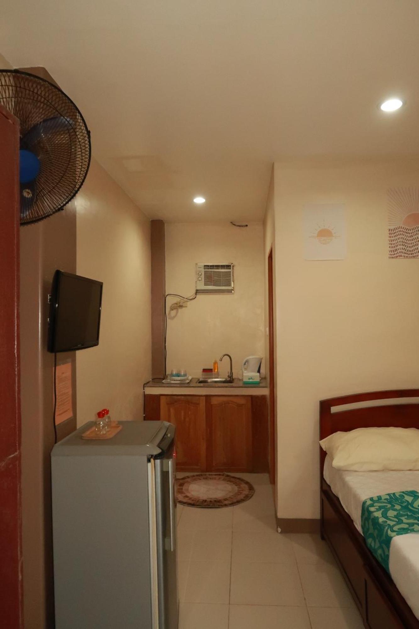 Jo-cris Apartelle bahay-panuluyan 2*