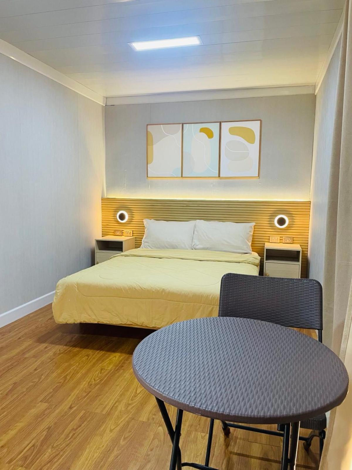 Hostel Ooni