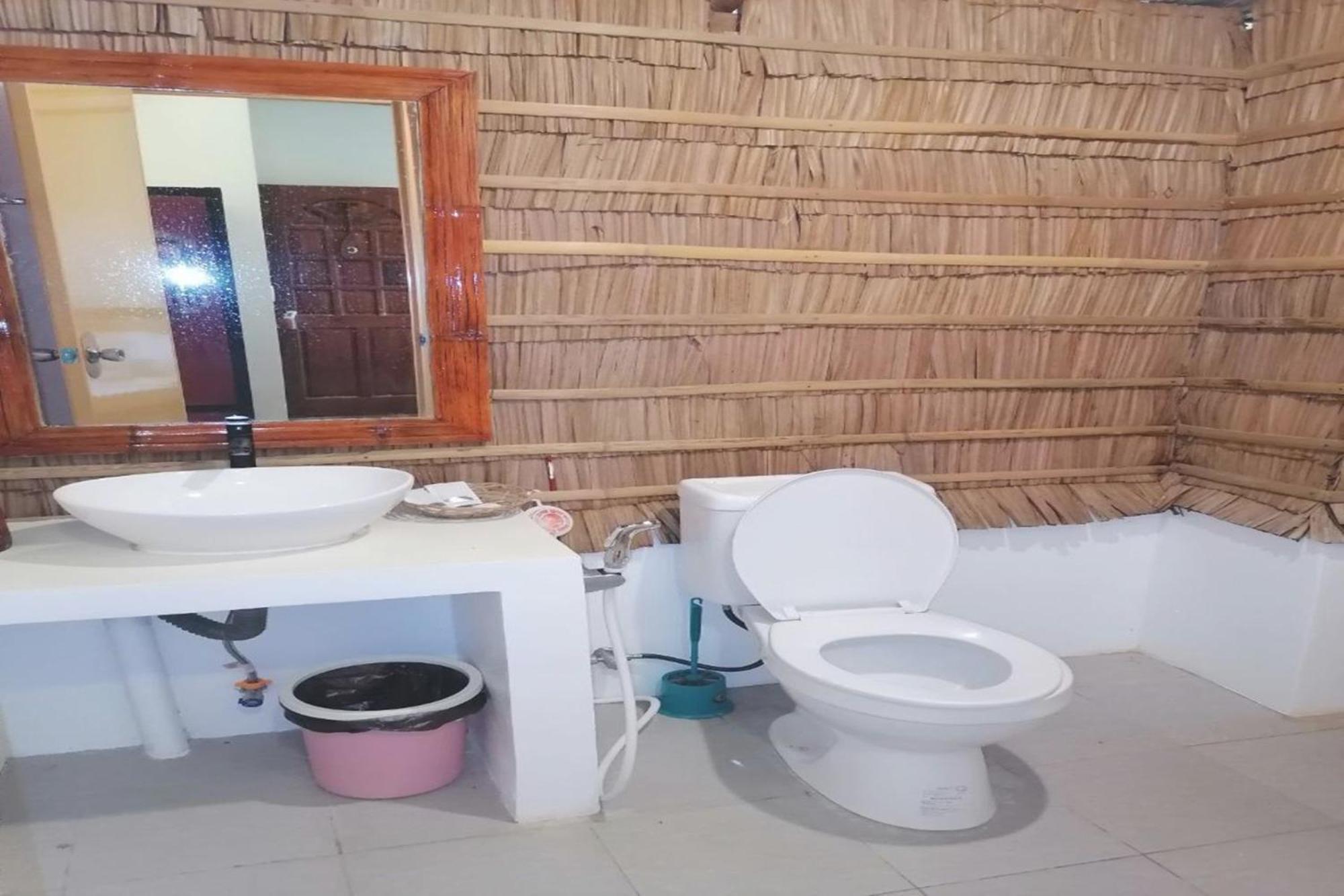 Hostel Avila's Moalboal Near Basdiot