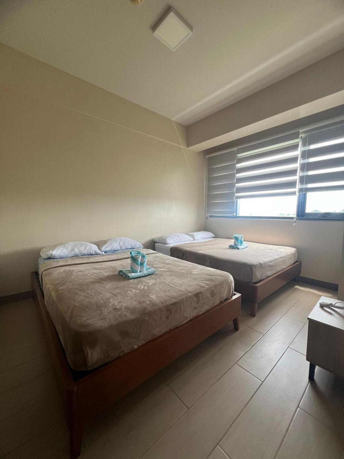 Exec 1br For 6 Person One Manchester Place With Pool And 350 Pass *