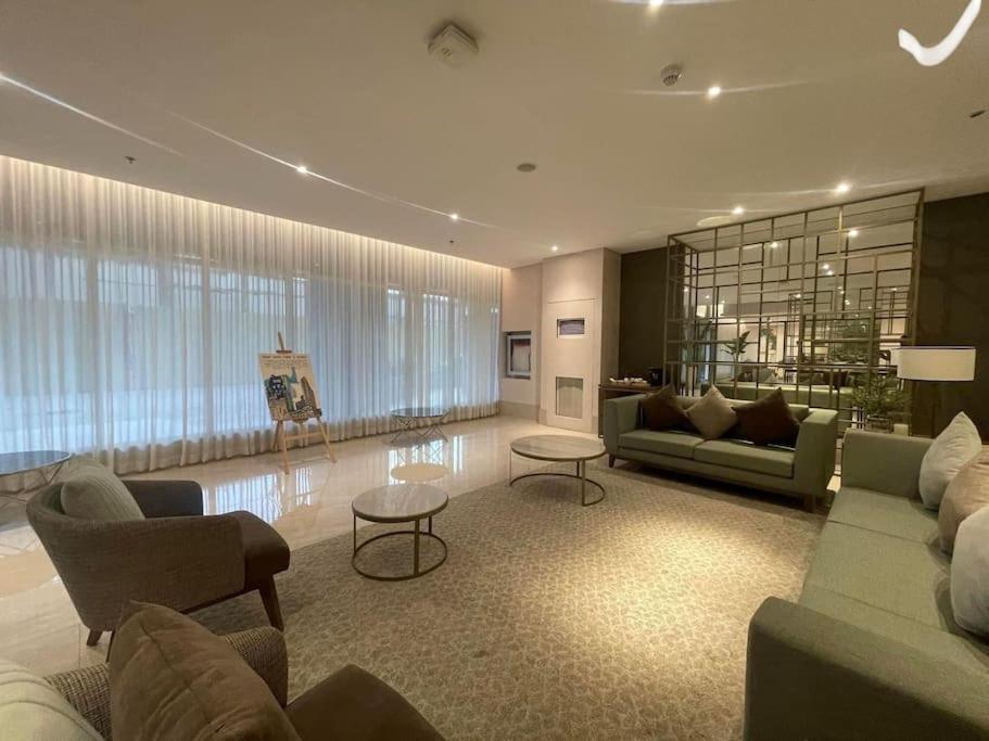 200mbps Wifi, Luxury Near Ayala Apartment Cebu