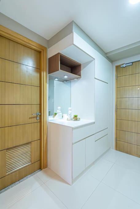 200mbps Wifi, Luxury Near Ayala Apartment Cebu