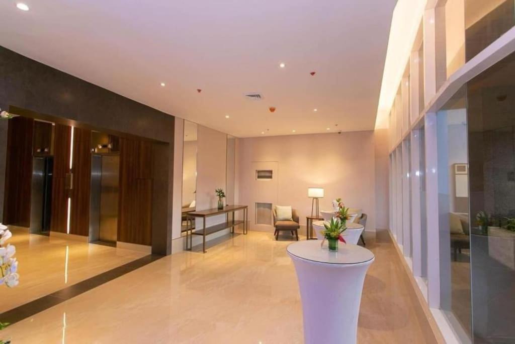 Apartment 200mbps Wifi, Luxury Near Ayala Cebu