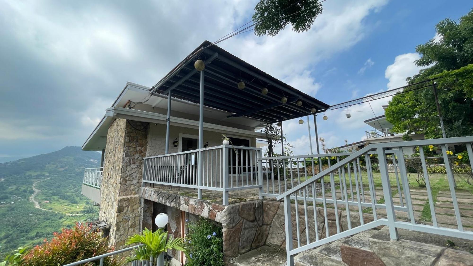 Serenity Farm And By Hiverooms Resort *