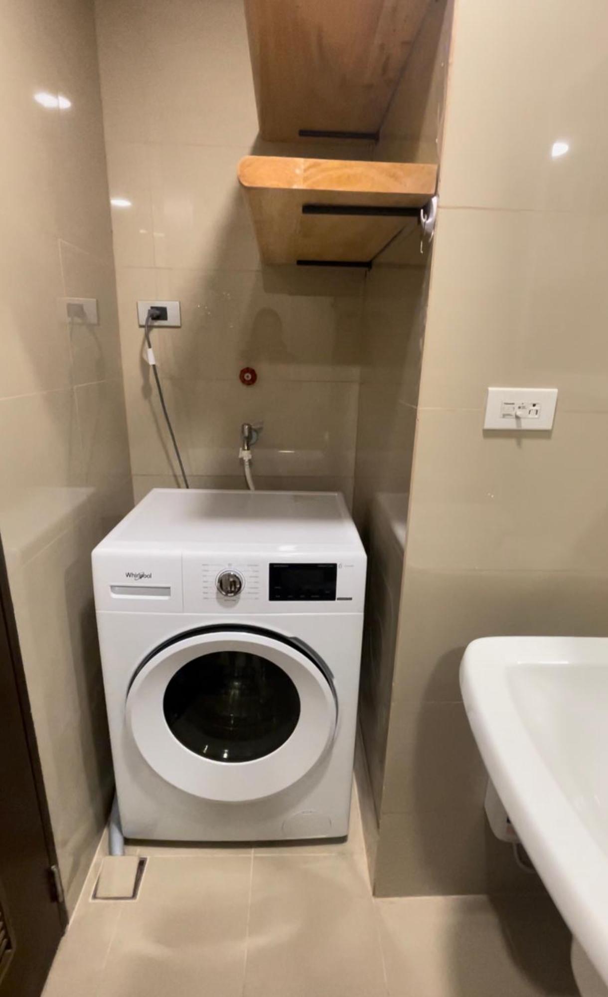 38 Park Avenue Right In The Heart Of It Park Cebu, 55 Inches Tv, Wifi Tabok