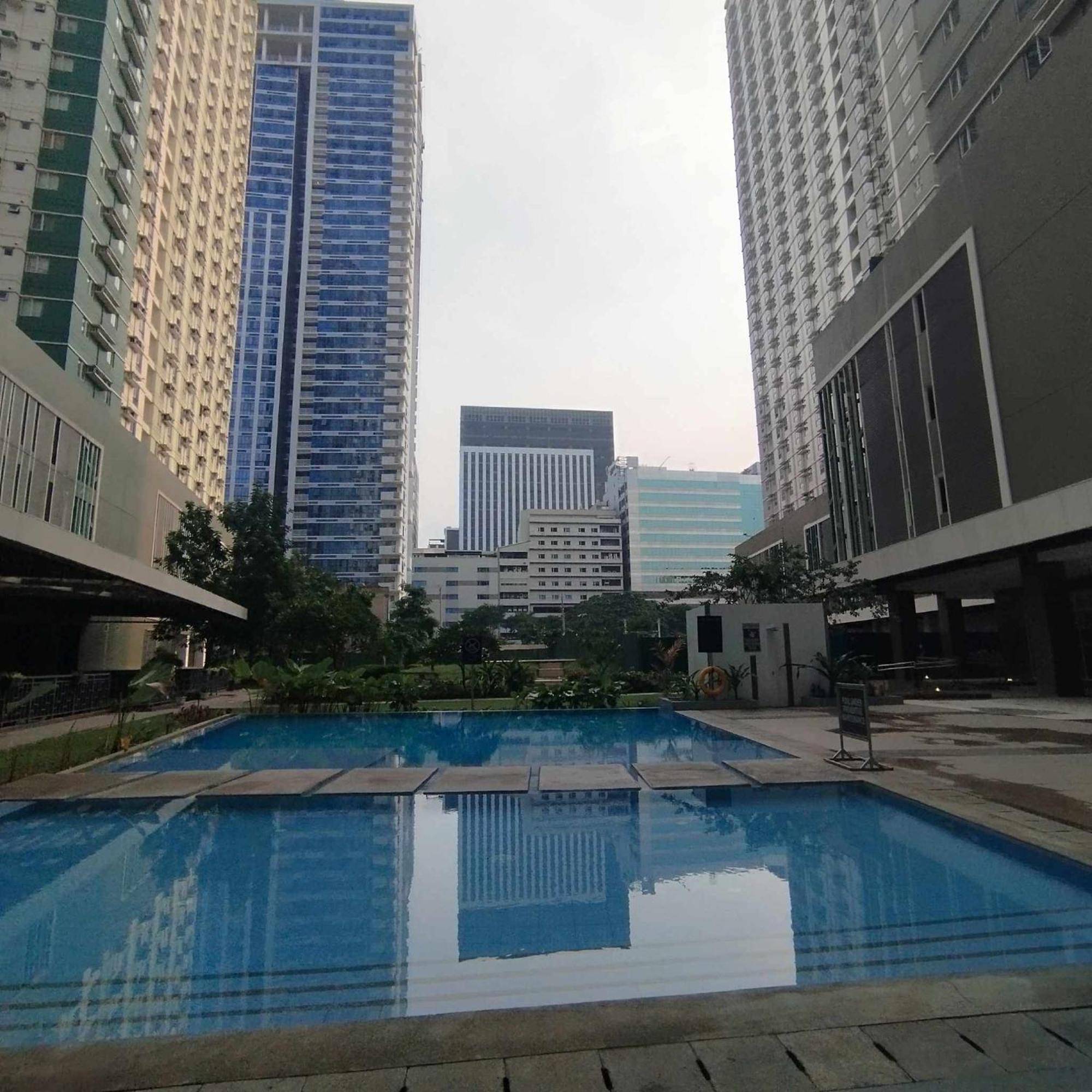 Cozy Avida Unit With Pool Access Apartment Tabok