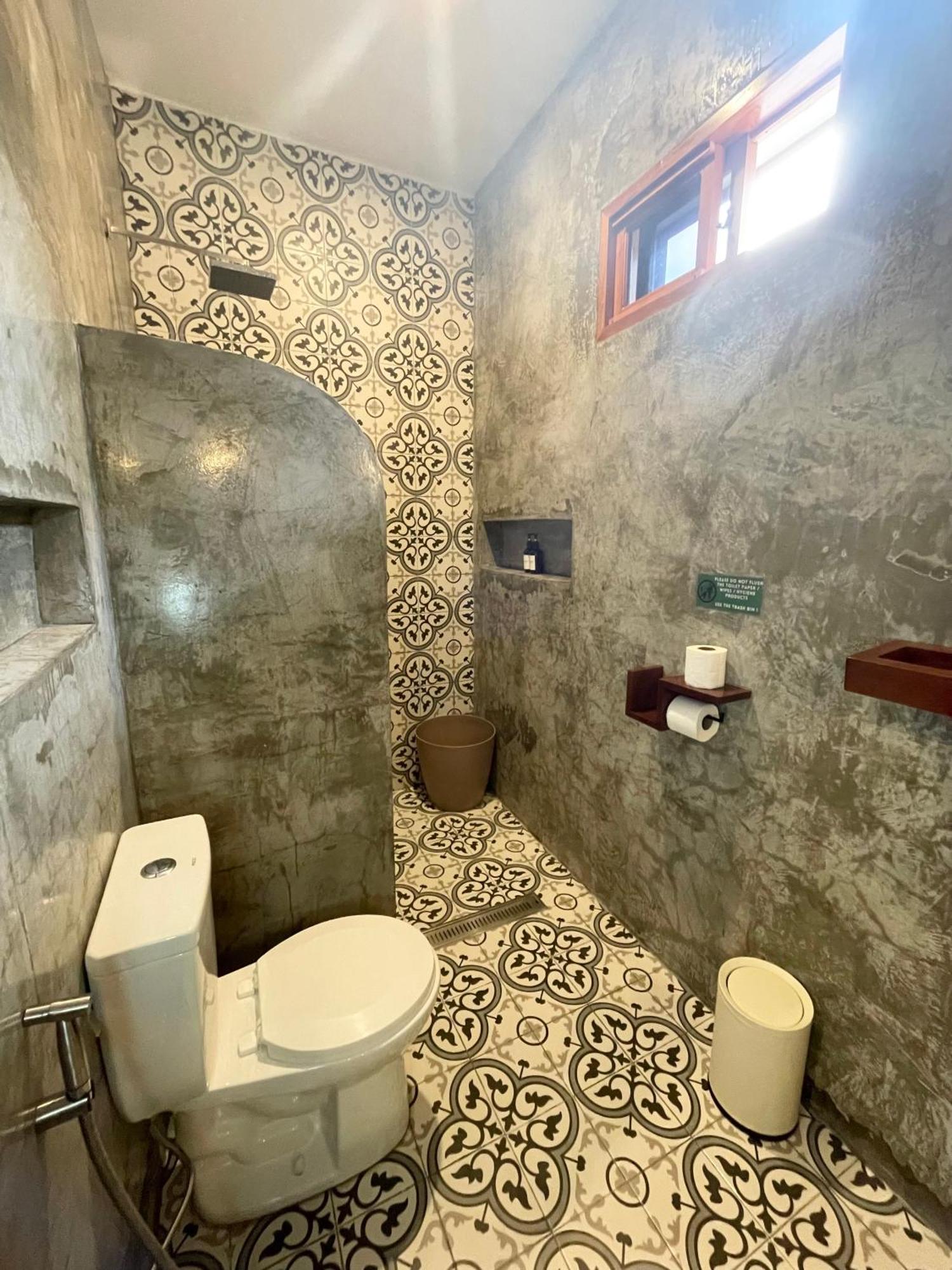 Hostel Maayong (adults Only)