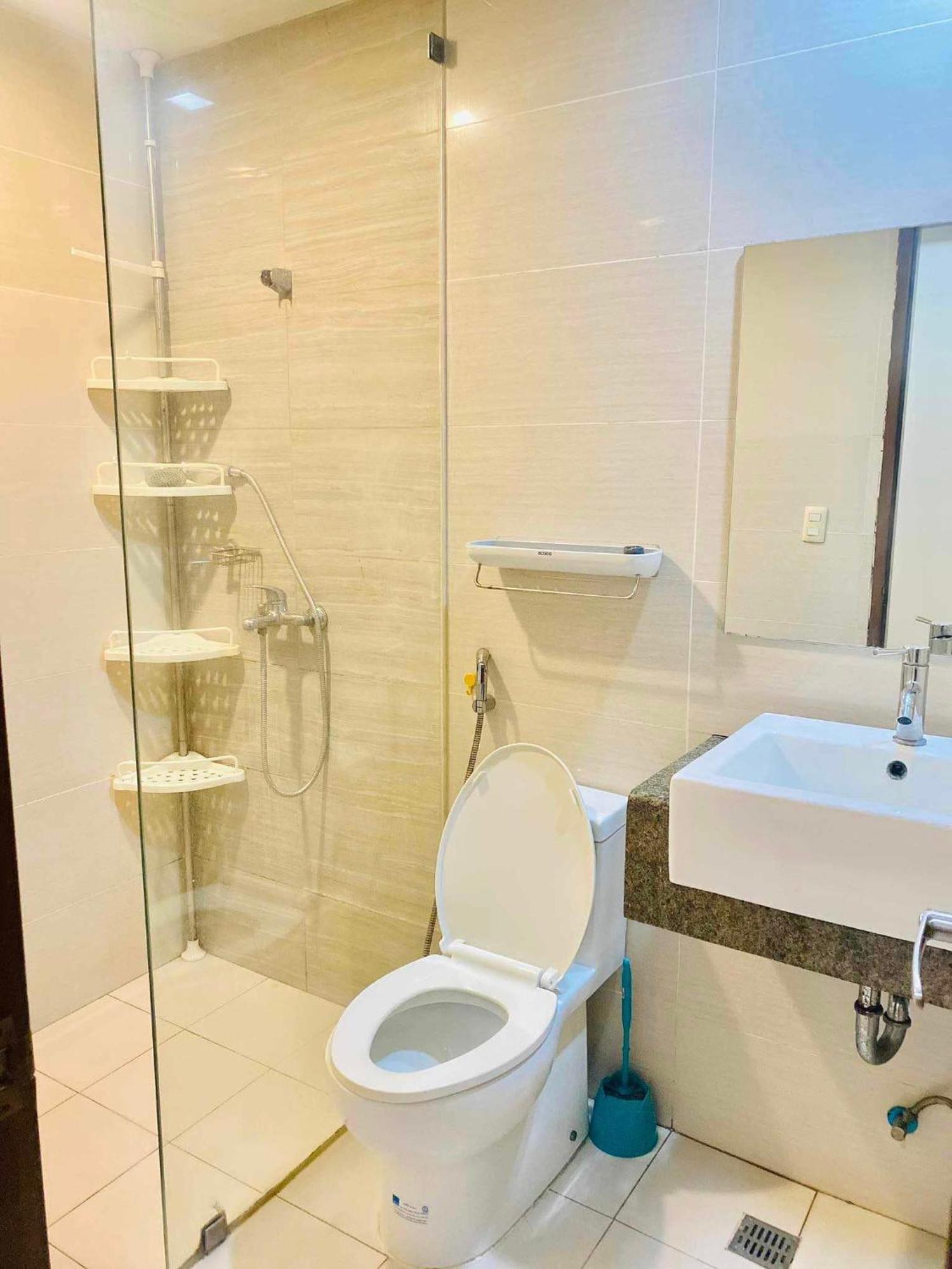1 Bedroom Unit With Free Pool Access Near Mactan International Airport Aparthotel