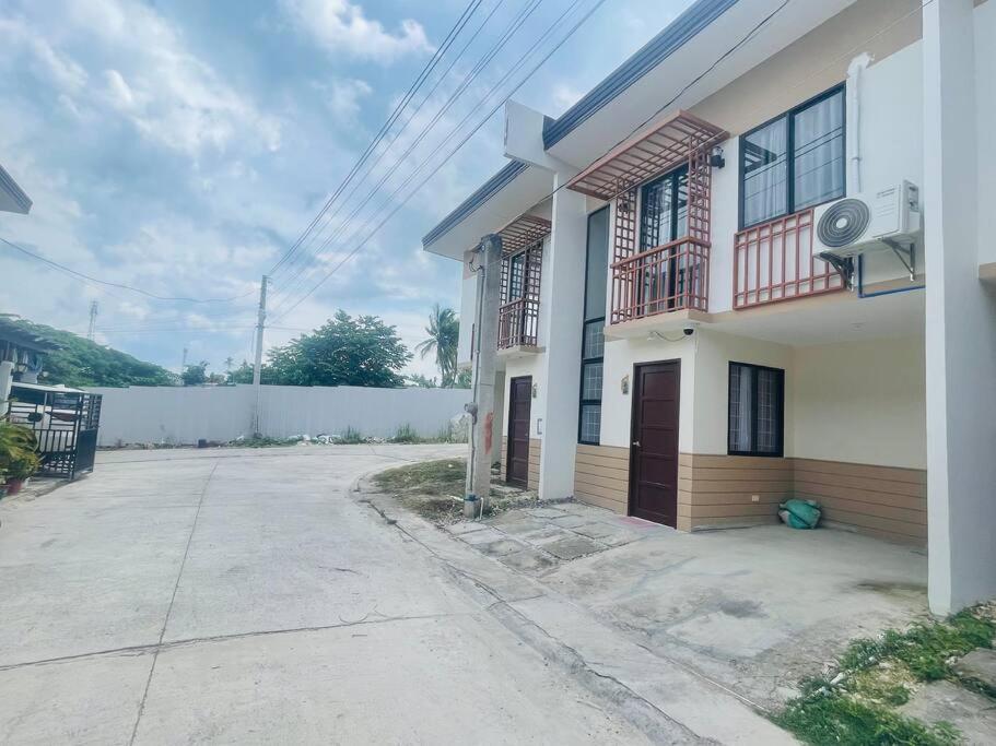 Apartment Gimmos Air In Casamira, Of Naga