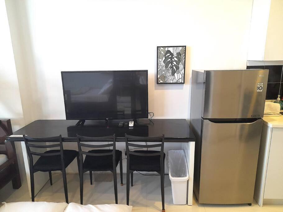 14b Walking Distance To Ayala And It Park With Wifi Apartment Cebu