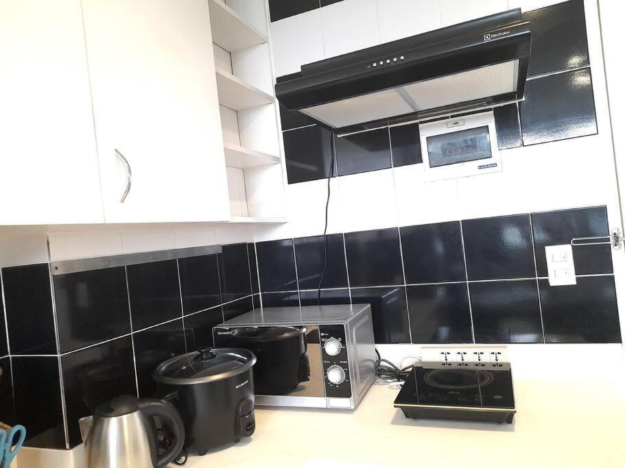 Apartment 14b Walking Distance To Ayala And It Park With Wifi *