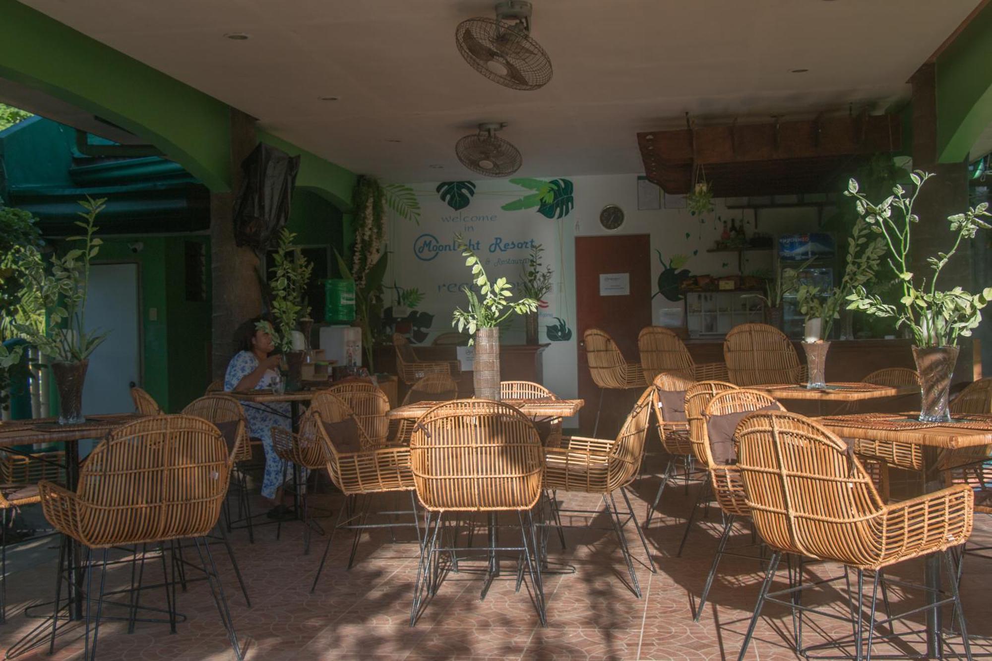 Moonlight Resort 2*