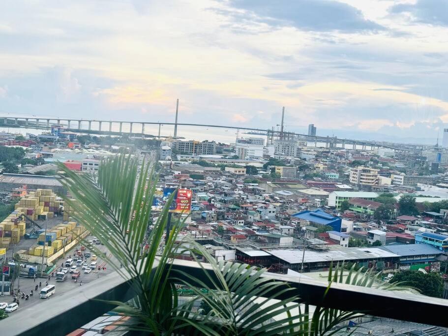 Penelope's Place Cclex Bridge & Seaview Apartment Cebu