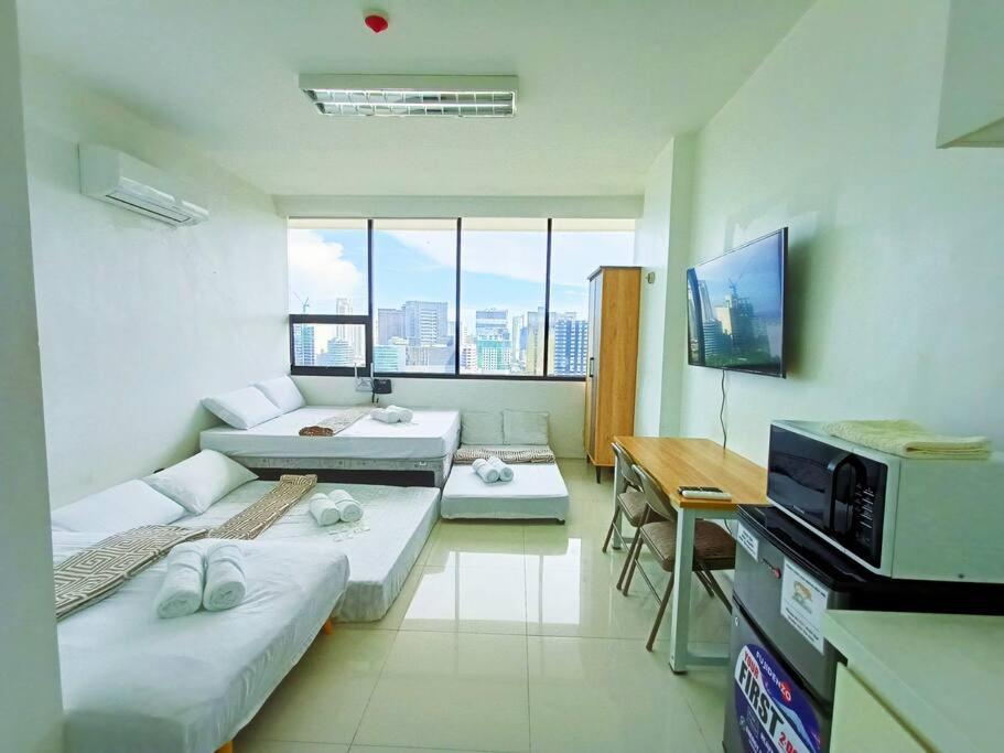 15h Walking Distance To Ayala And It Park With Wifi Cebu