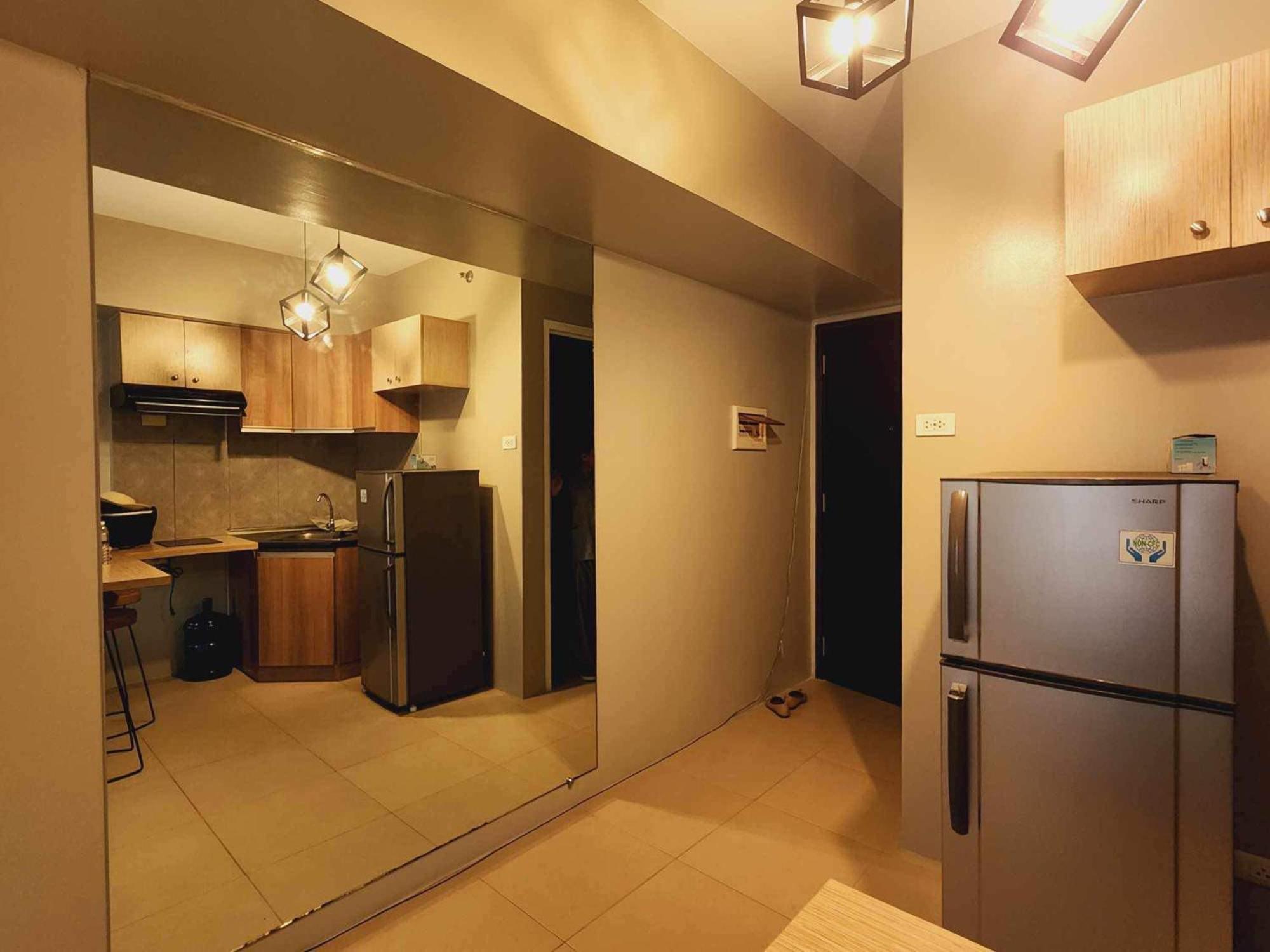 Minimalist Inside It Park Apartment Cebu