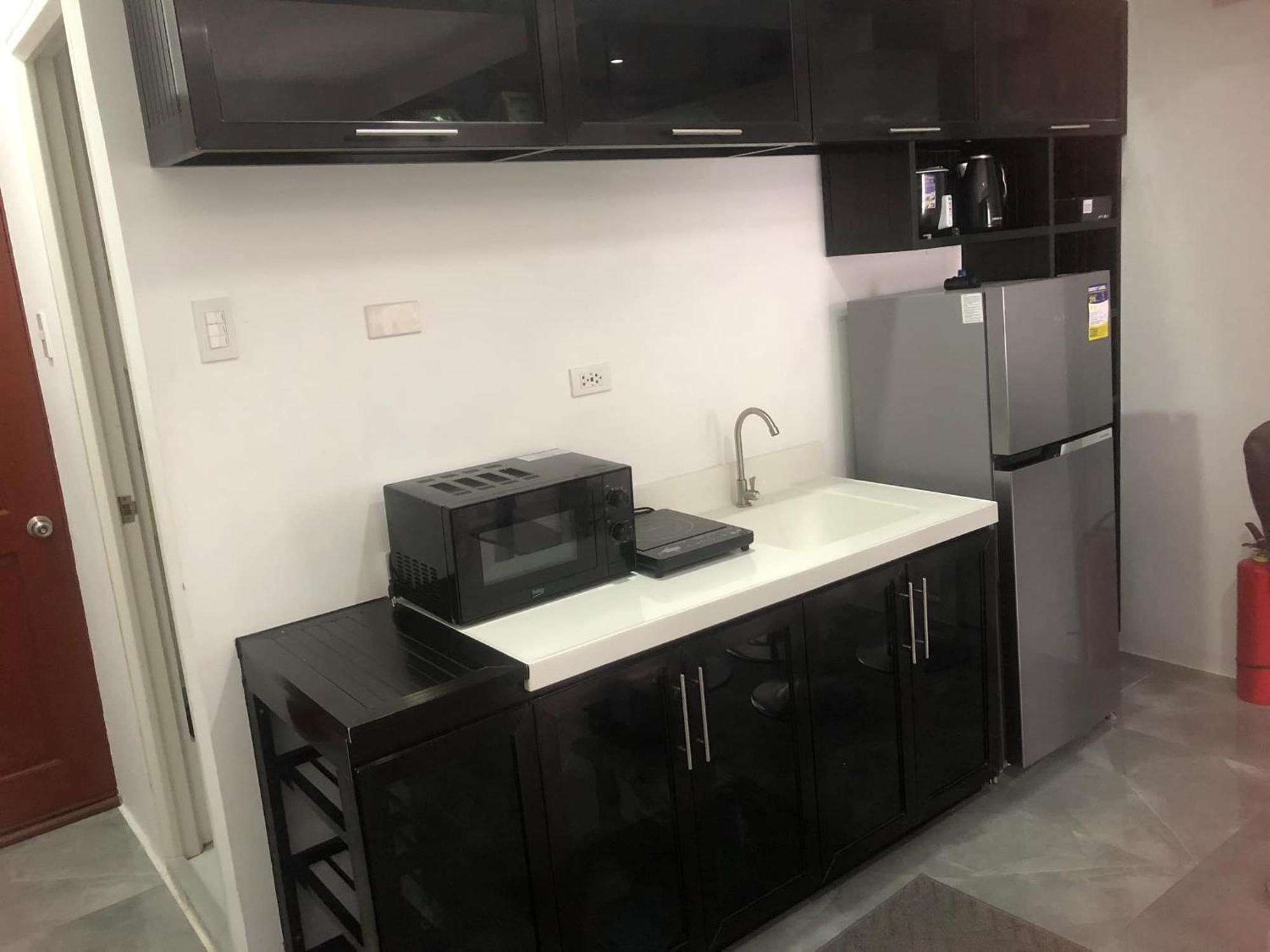 Royal Oceancrest Mactan Unit 1418 * Sudtungan