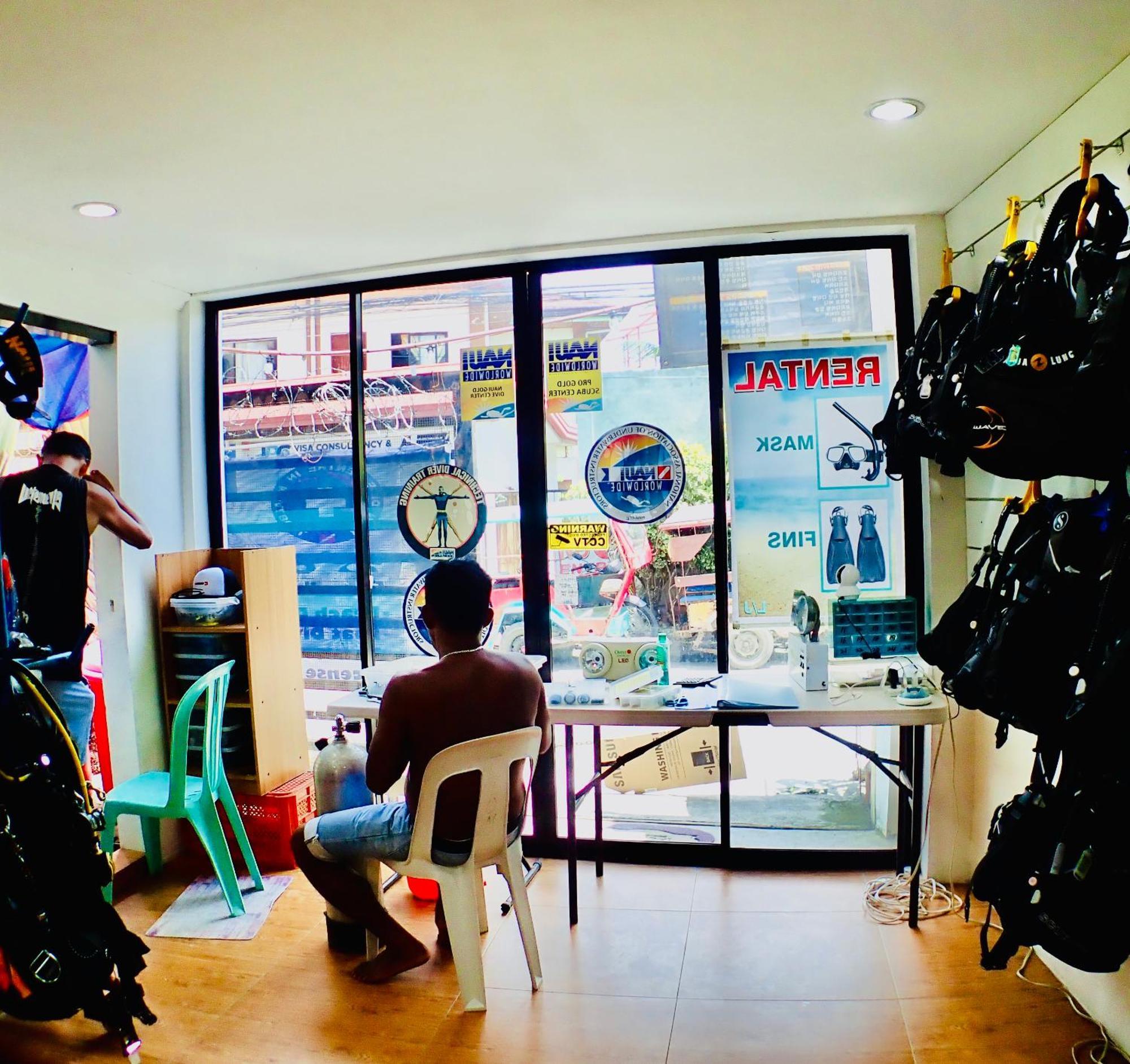 Acomodação com café da manhã  Lion Dive Moalboal