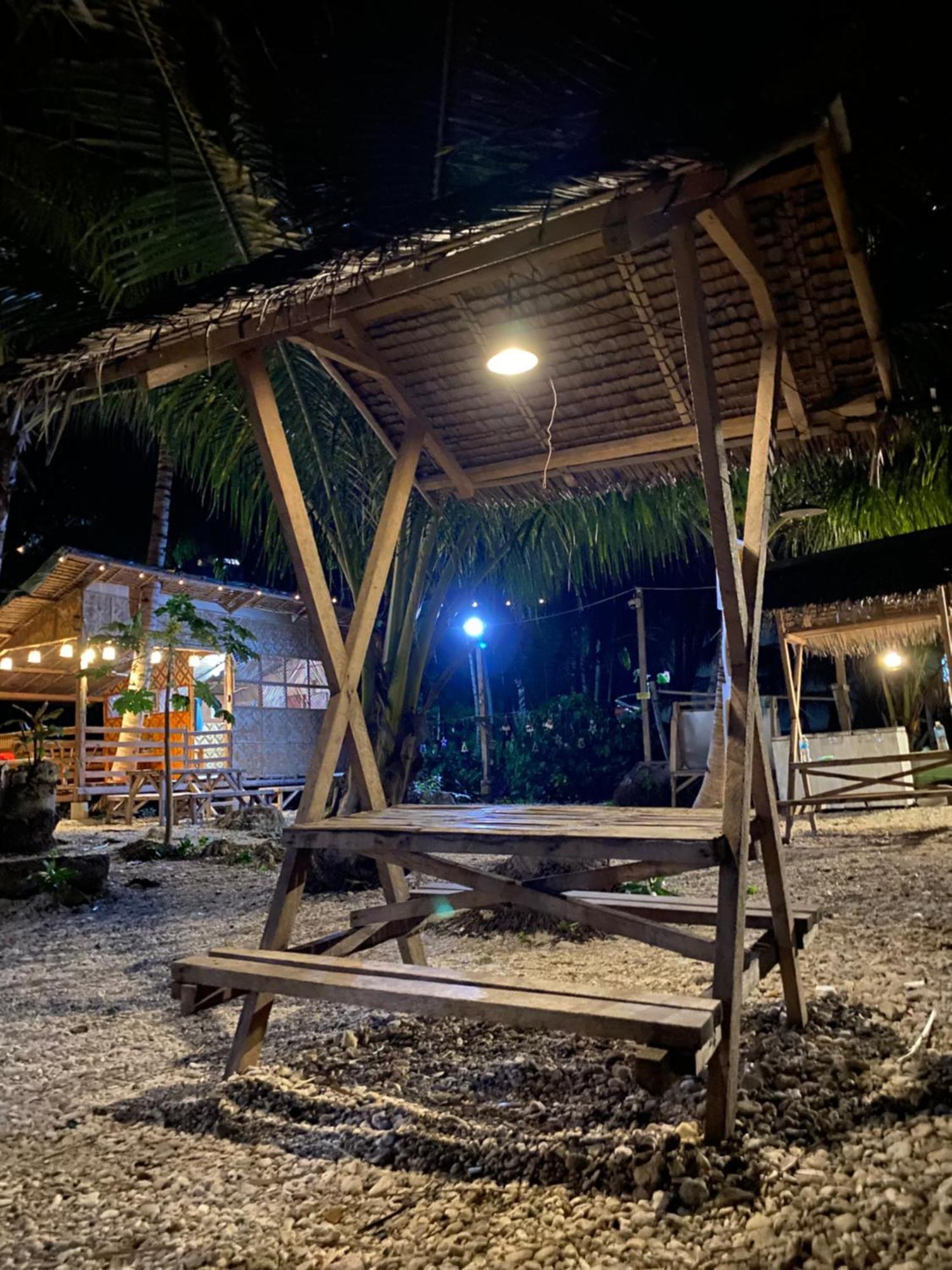 Alfonsa Tent Ground - Camp By The Sea *