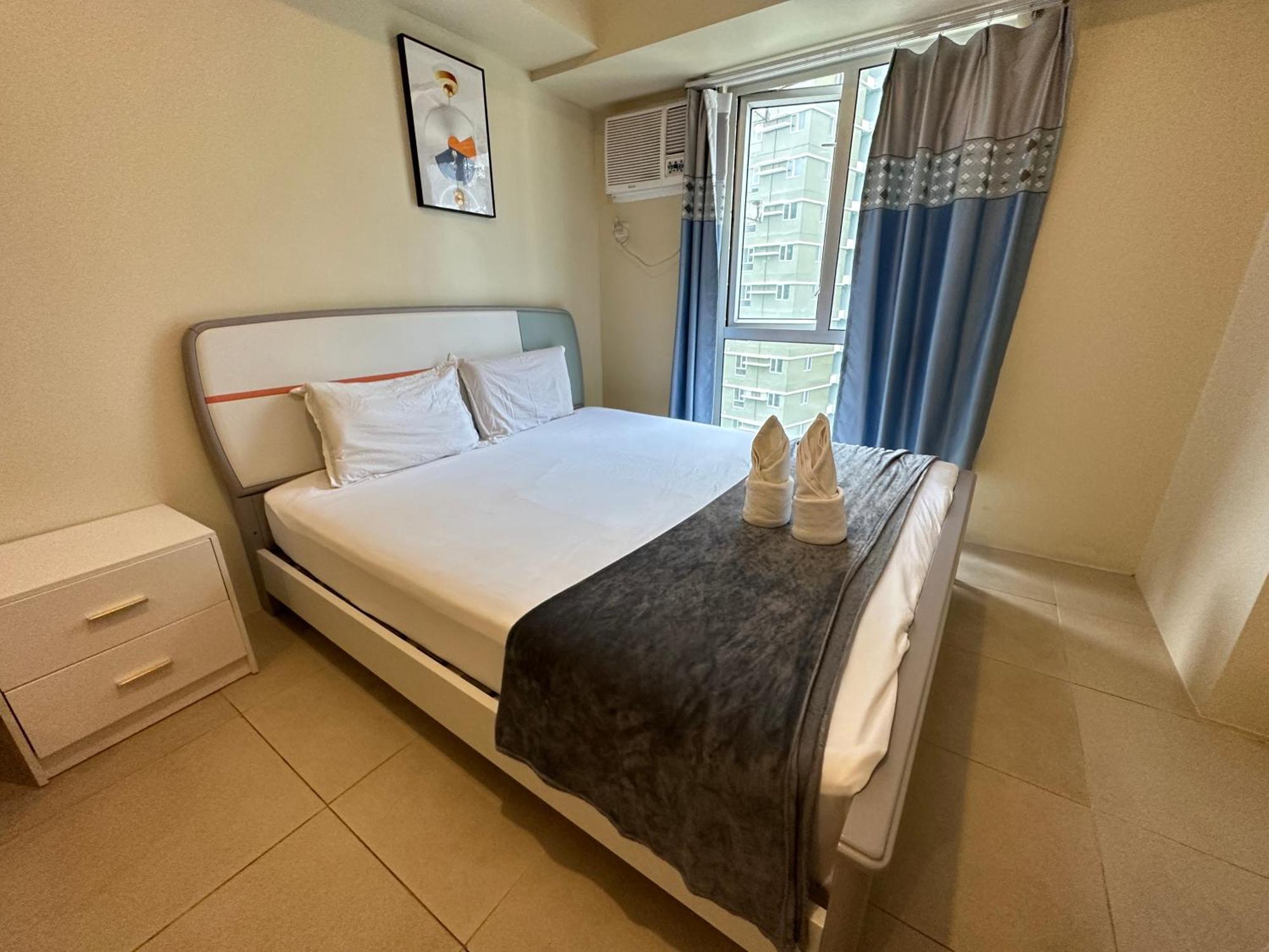 Avida Riala Tower One 2511 It Park Apartment *