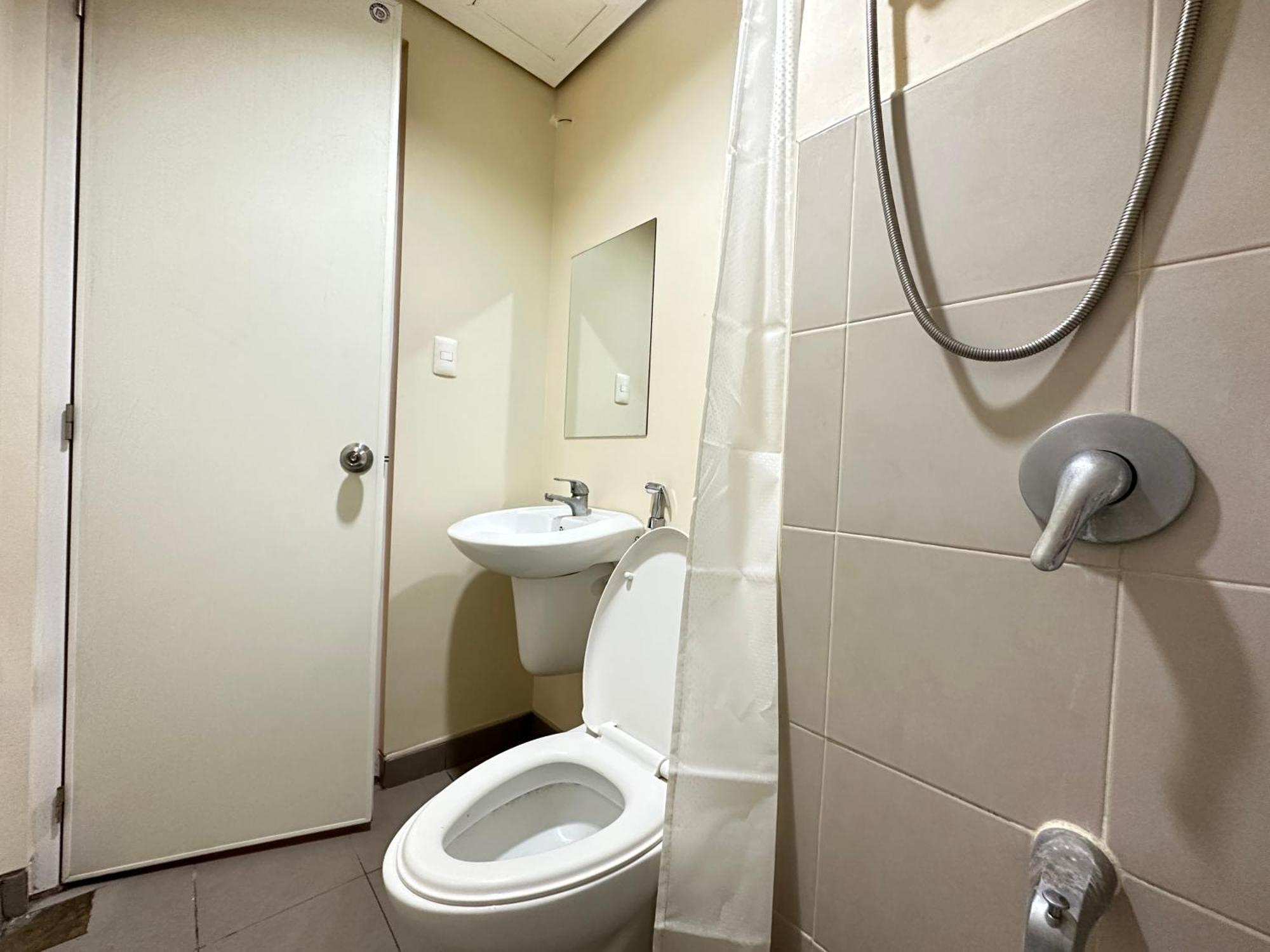 Avida Riala Tower One 2511 It Park *
