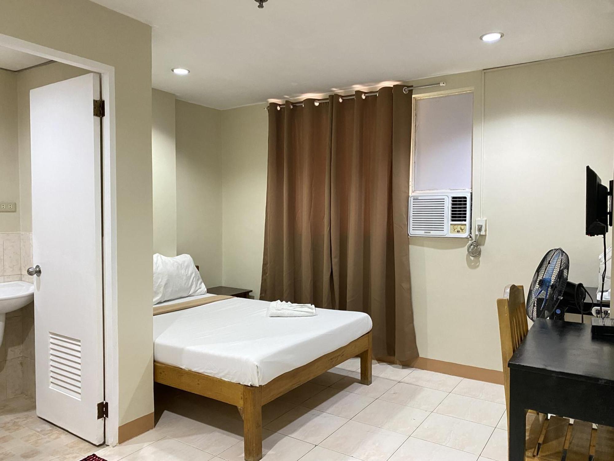 Lylie Hotel Cebu