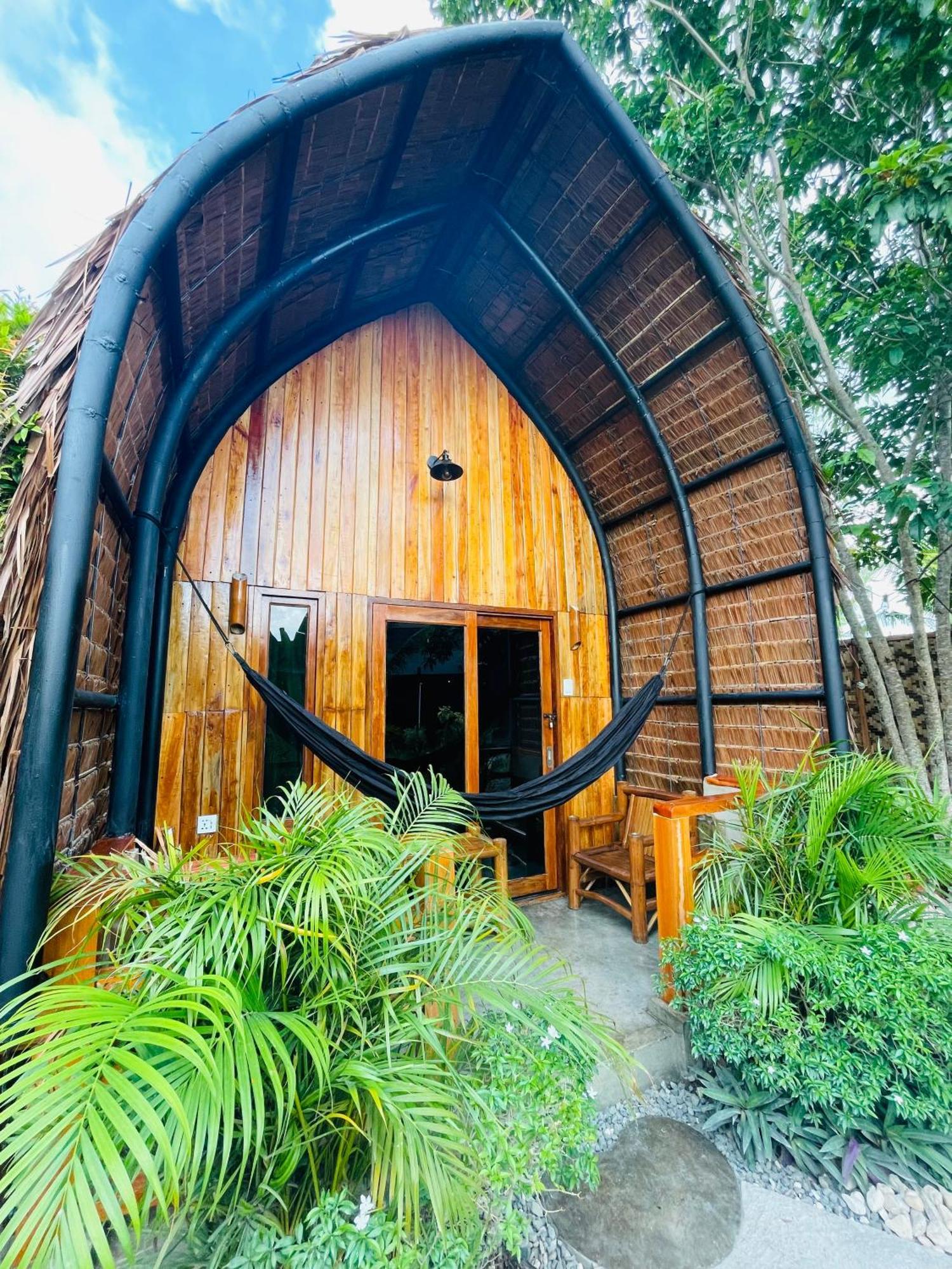 Hostel Maayong (adults Only)