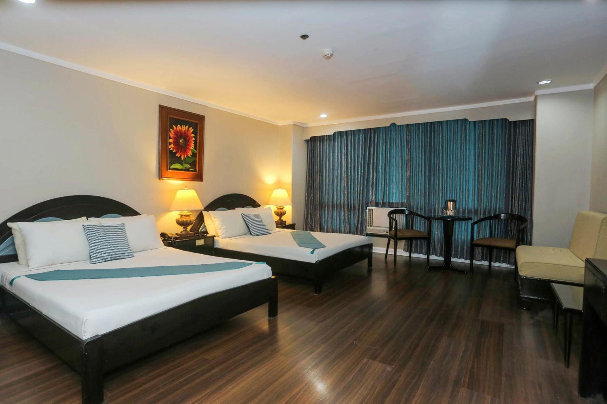 Plaza - 3* Cebu