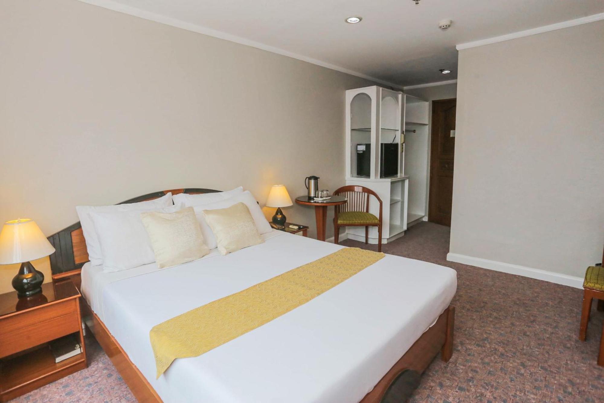 Hotel Plaza -