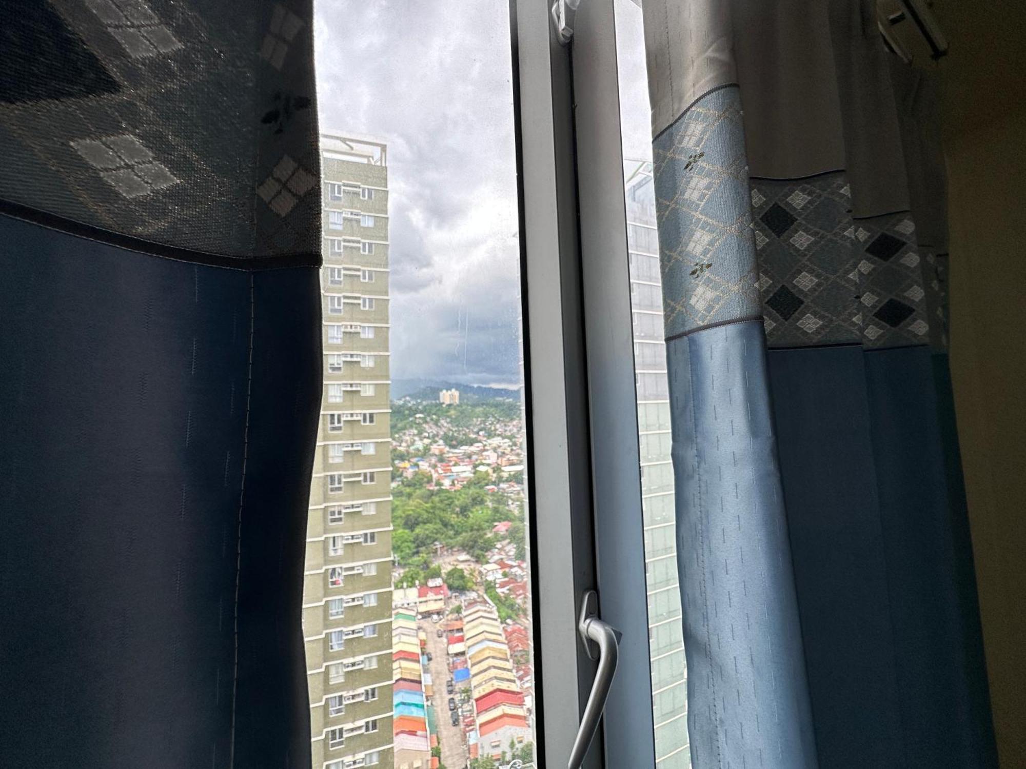 Avida Riala Tower One 2514 Cebu
