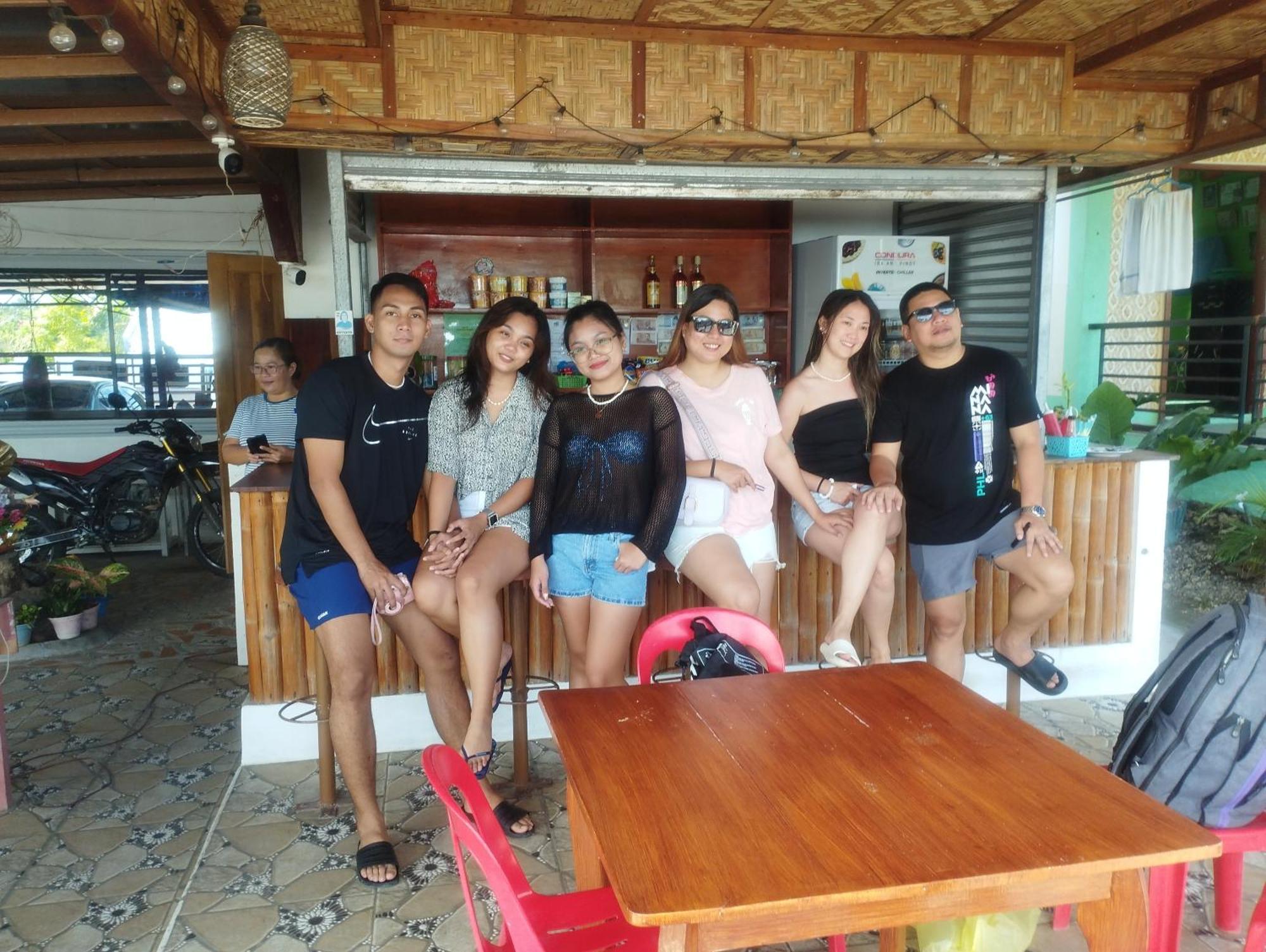 Rna Guest house Moalboal