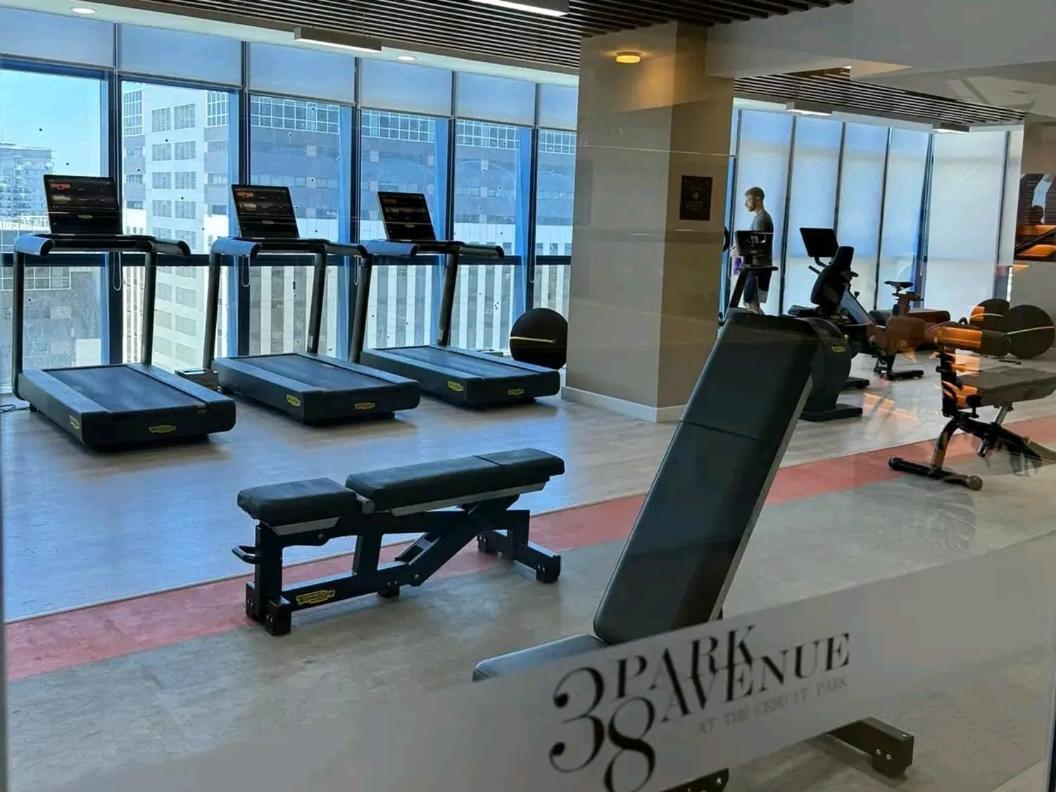 Apartment Prime Location With Sofa Bed At 38 Park Avenue Inside It Park