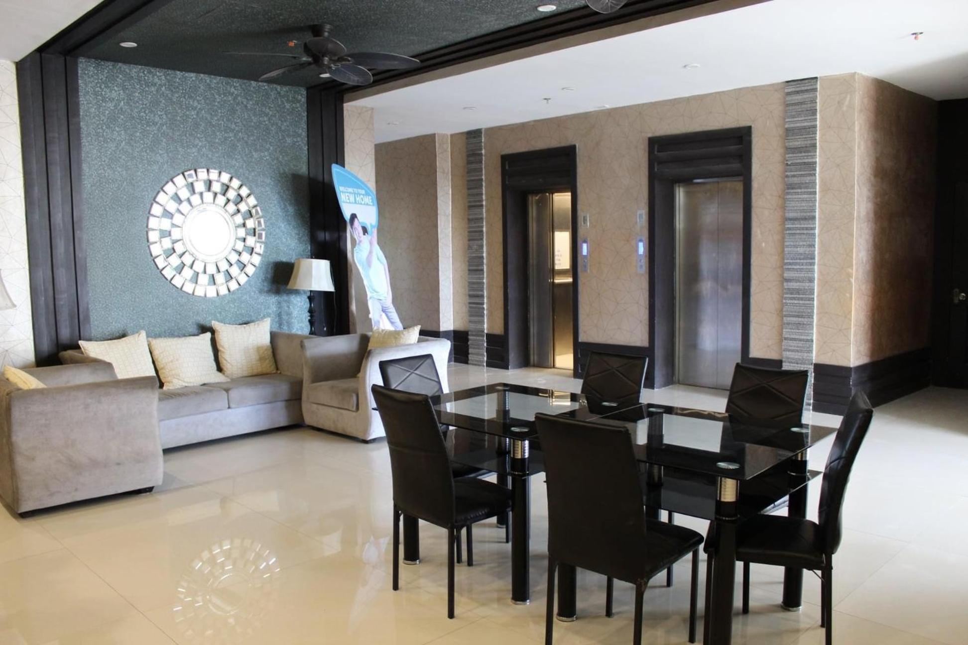 Center Unit Smr Apartment