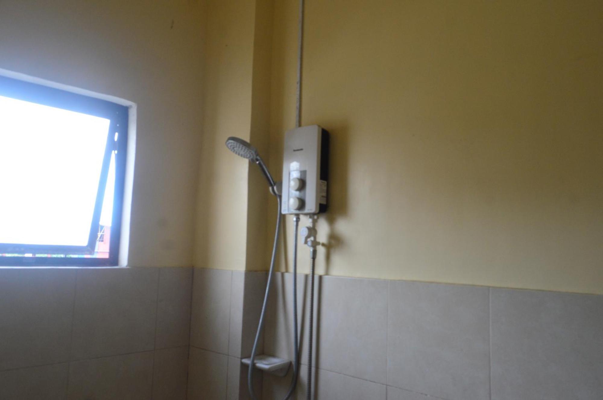 Apartment As Family 3e