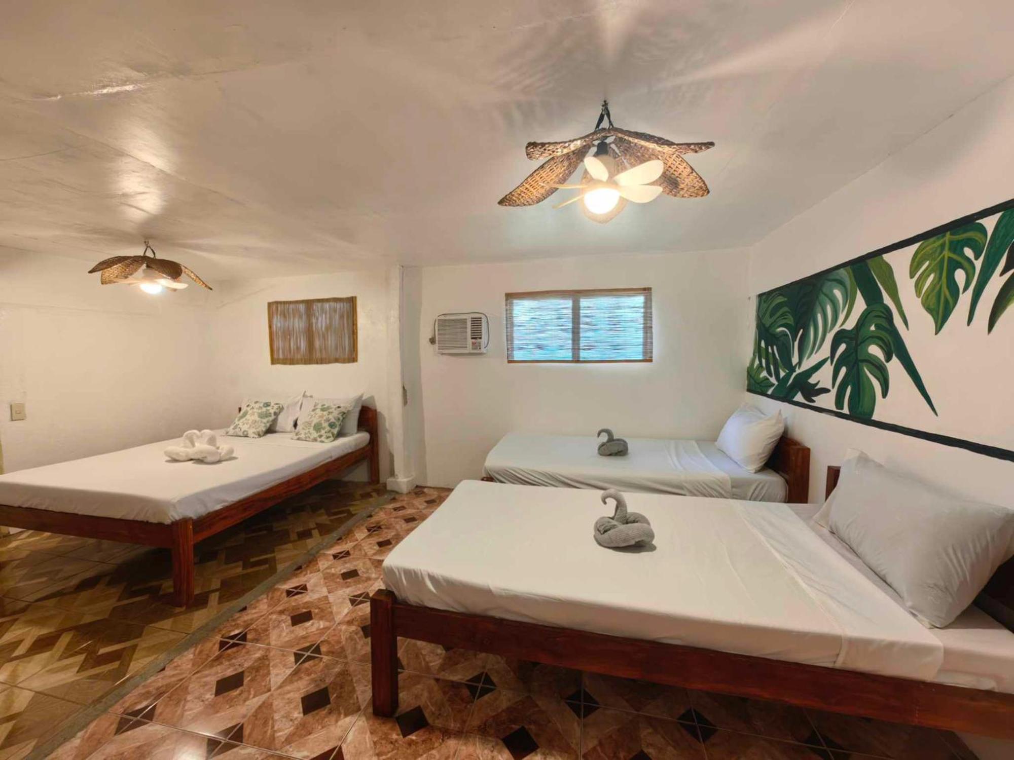 Hotel 5r Tourist & Restaurant 2*