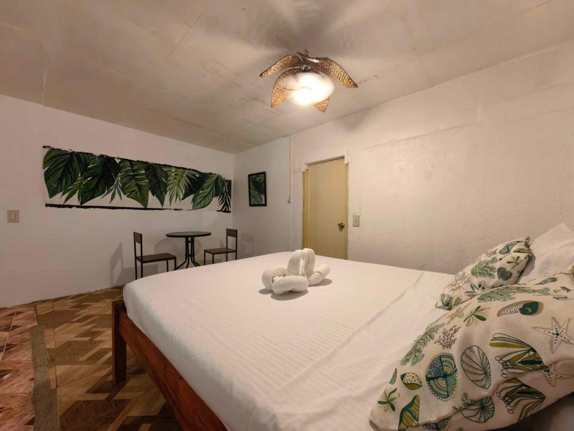Hotel 5r Tourist & Restaurant 2*