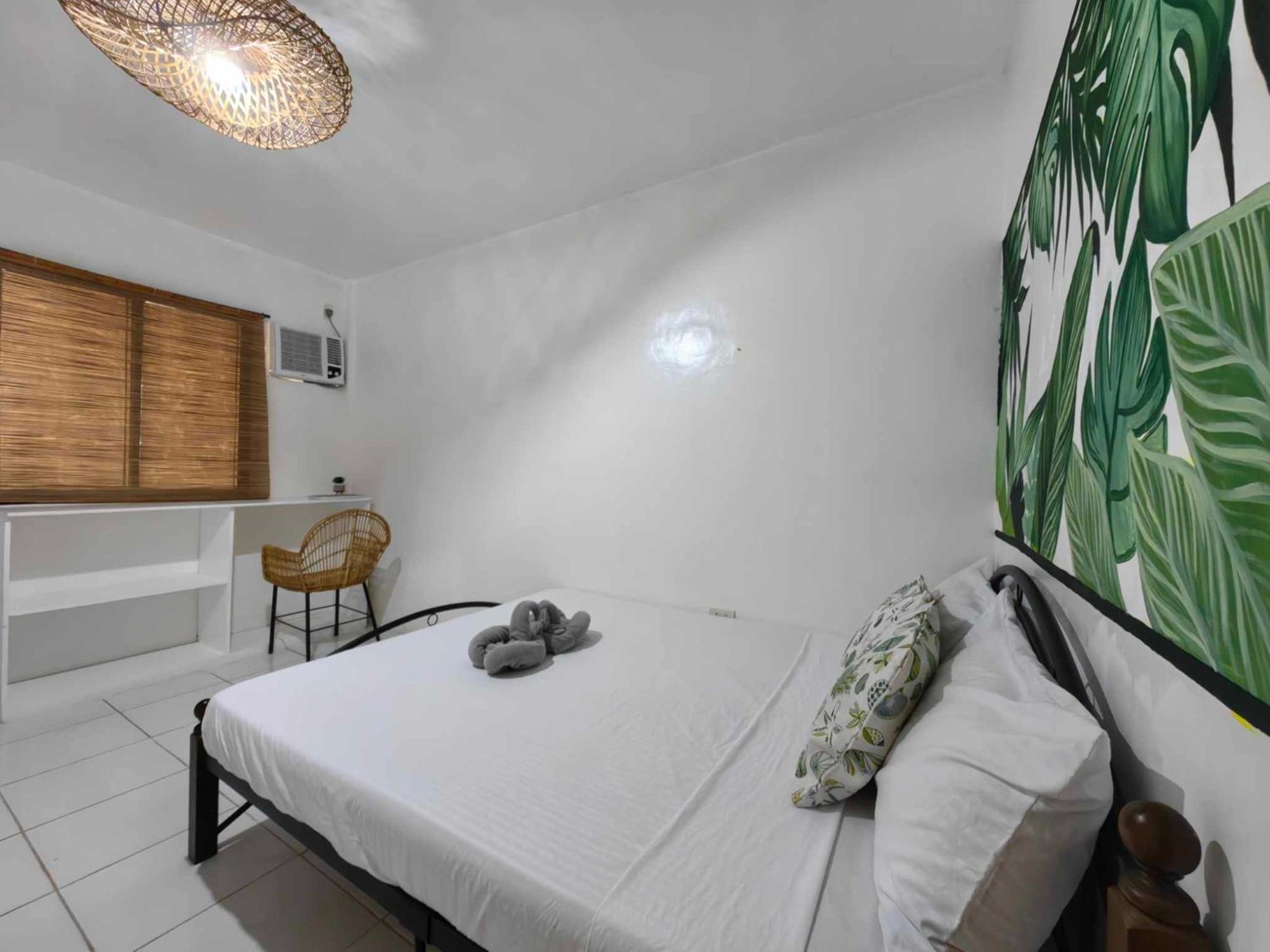 Hotel 5r Tourist & Restaurant