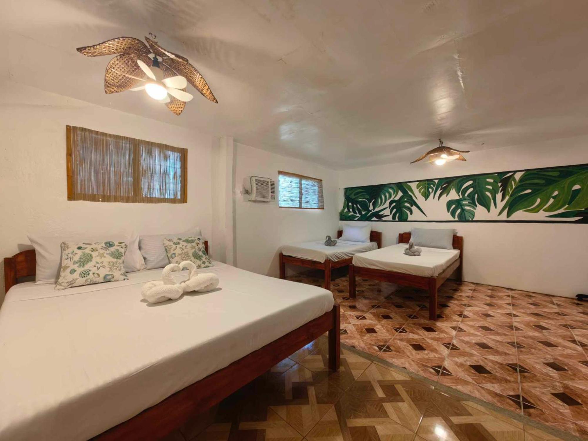 5r Tourist & Restaurant